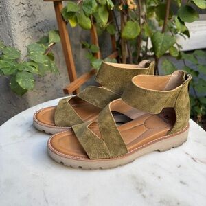 Bionica Daela Citron Green Suede Open Toe Sandal